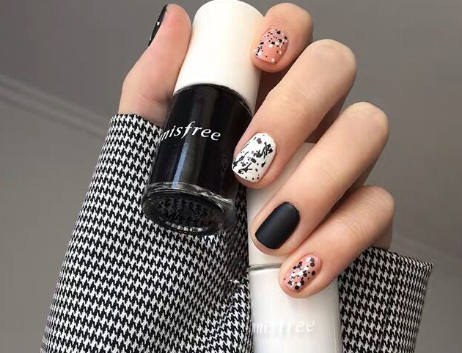 指甲油涂法步骤分享 指甲油如何选购 指甲油涂法步骤分享 指甲油如何选购