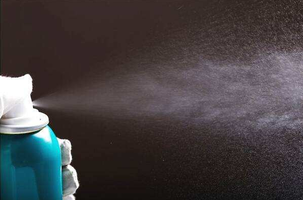 防晒喷雾能不能喷脸吗 防晒喷雾怎么用 防晒喷雾能不能喷脸吗 防晒喷雾怎么用