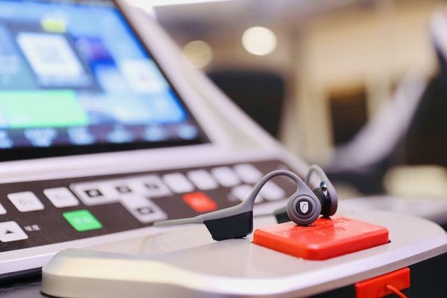 南卡骨传导耳机测评 ——《随风奔跑的伊一》 南卡骨传导耳机测评 ——《随风奔跑的伊一》