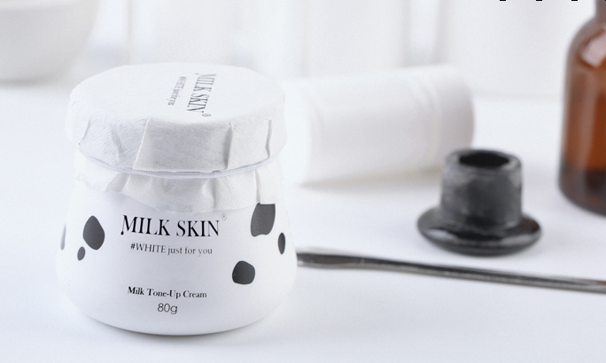 素颜霜对皮肤伤害大吗 素颜霜与bb霜的区别 素颜霜对皮肤伤害大吗 素颜霜与bb霜的区别