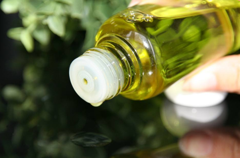 卸妆水小百科:一篇文章带你全面了解卸妆水 卸妆水小百科:一篇文章带你全面了解卸妆水