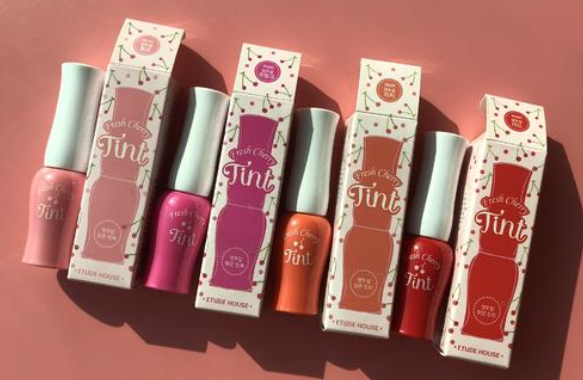 唇彩是什么 唇彩和唇蜜有什么不同 唇彩是什么 唇彩和唇蜜有什么不同