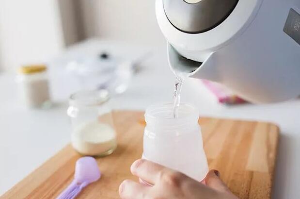 怎么选择适合的婴儿奶粉 宝宝不吃奶粉如何解决 怎么选择适合的婴儿奶粉 宝宝不吃奶粉如何解决