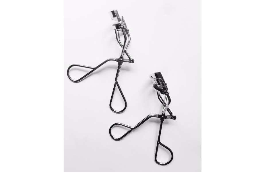 睫毛夹如何选购 怎么用以及该怎么保养 睫毛夹如何选购 怎么用以及该怎么保养