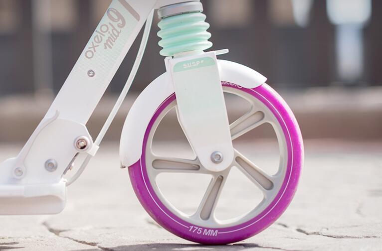 儿童滑板车选购指南 如何为宝宝挑选适合的滑板车 儿童滑板车选购指南 如何为宝宝挑选适合的滑板车