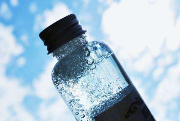 了解这些化妆水小知识 助你养成无暇肌肤 了解这些化妆水小知识 助你养成无暇肌肤