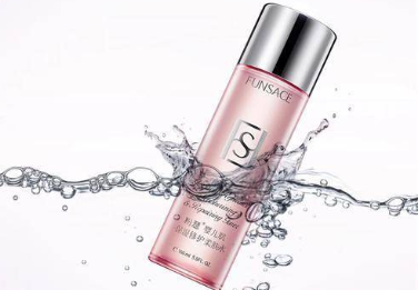 柔肤水百科大全:爽肤水和柔肤水有什么不同 柔肤水百科大全:爽肤水和柔肤水有什么不同