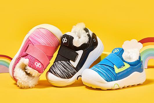 婴儿鞋选购指南 如何选一双好的婴儿鞋 婴儿鞋选购指南 如何选一双好的婴儿鞋