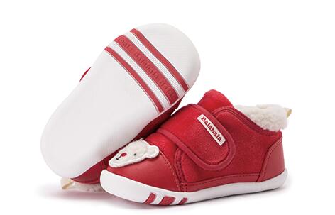 婴儿鞋选购指南 如何选一双好的婴儿鞋 婴儿鞋选购指南 如何选一双好的婴儿鞋