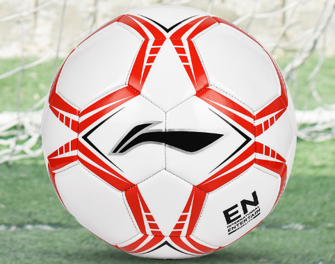 足球选购全攻略 怎么挑选足球 足球选购全攻略 怎么挑选足球