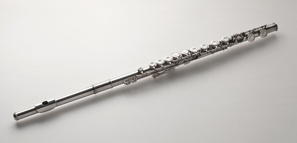 长笛初学入门指法表 长笛与短笛有哪些区别 长笛初学入门指法表 长笛与短笛有哪些区别