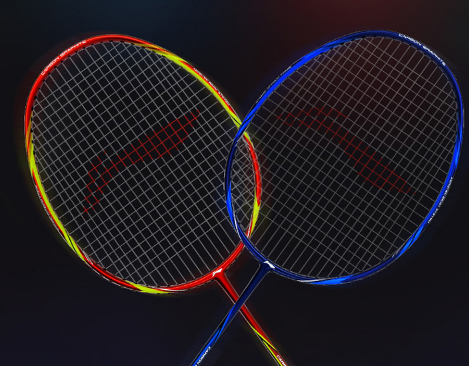 羽毛球拍选购全攻略:如何选择一副合适的羽毛球拍 羽毛球拍选购全攻略:如何选择一副合适的羽毛球拍