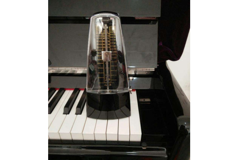 节拍器如何选购 吉他节拍器和钢琴节拍器有什么作用 节拍器如何选购 吉他节拍器和钢琴节拍器有什么作用