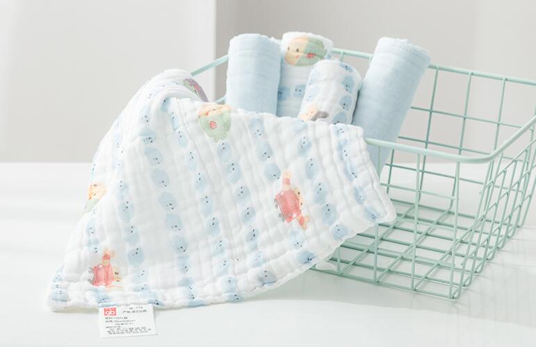 如何给宝宝选择口水巾 这些细节因素很重要 如何给宝宝选择口水巾 这些细节因素很重要