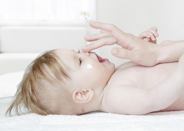 如何挑选好的宝宝霜 你可能需要先知道这些 如何挑选好的宝宝霜 你可能需要先知道这些