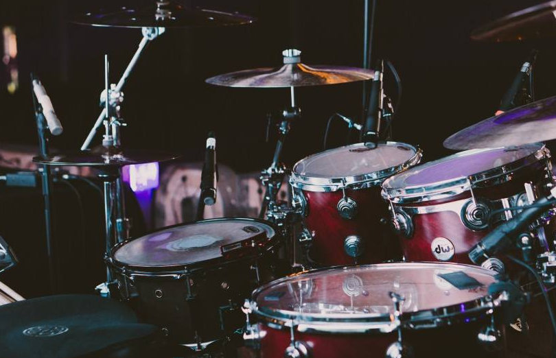 儿童学架子鼓几岁最佳 架子鼓保养方法有哪些 儿童学架子鼓几岁最佳 架子鼓保养方法有哪些