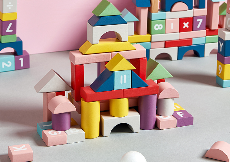 启蒙积木玩具选得好 宝宝成长无忧虑 启蒙积木玩具选得好 宝宝成长无忧虑