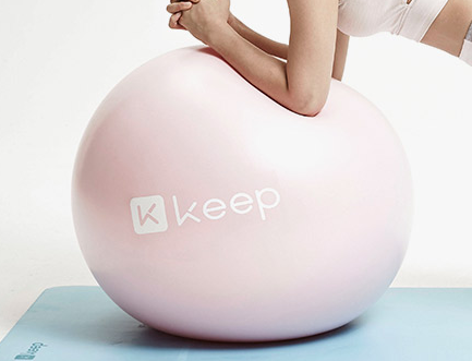 练瑜伽不可缺少的装备之——瑜伽球篇 练瑜伽不可缺少的装备之——瑜伽球篇