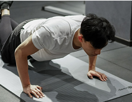 练瑜伽不可缺少的装备之——瑜伽垫篇 练瑜伽不可缺少的装备之——瑜伽垫篇