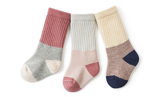 婴儿袜子选购指南:婴儿袜子哪种好 婴儿袜子选购指南:婴儿袜子哪种好