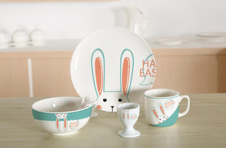 宝宝餐具选得好 爸妈喂饭无烦恼 宝宝餐具选得好 爸妈喂饭无烦恼