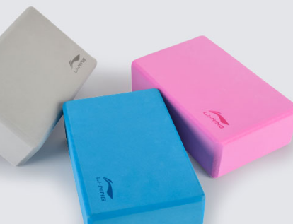 练瑜伽不可缺少的装备之——瑜伽砖篇 练瑜伽不可缺少的装备之——瑜伽砖篇