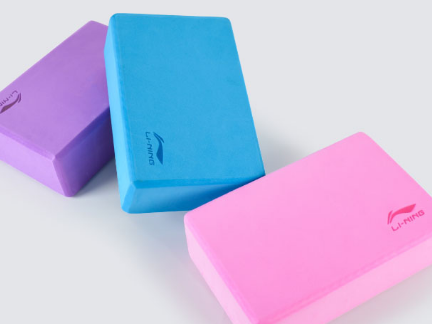 练瑜伽不可缺少的装备之——瑜伽砖篇 练瑜伽不可缺少的装备之——瑜伽砖篇