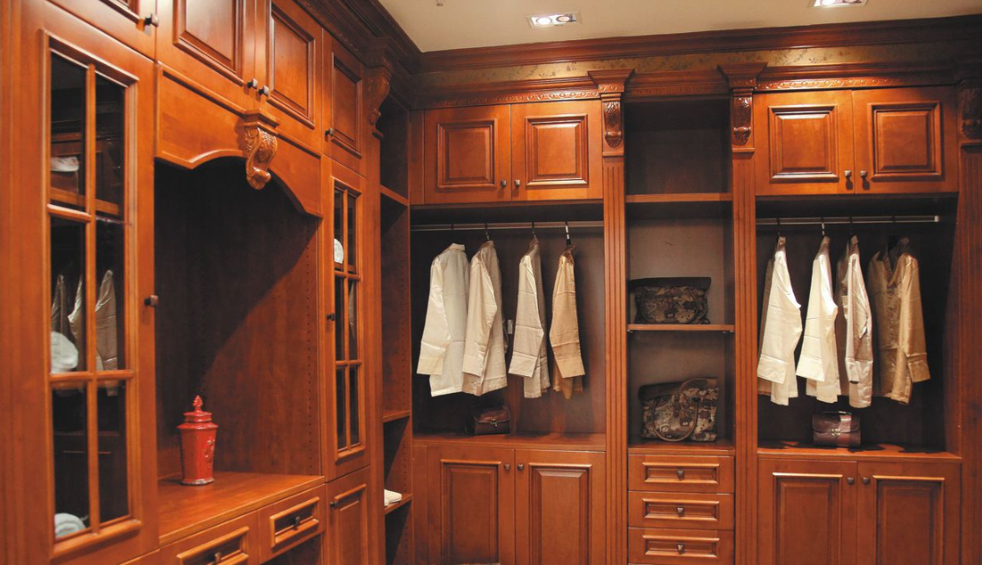 实木衣柜怎么挑选 挑选实木衣柜是注意什么 实木衣柜怎么挑选 挑选实木衣柜是注意什么