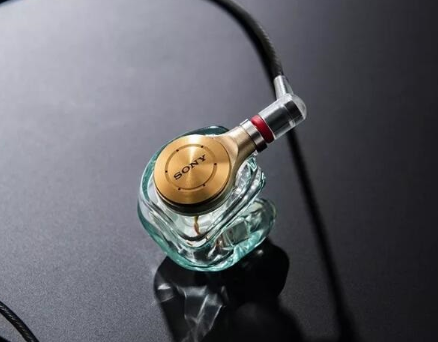 根据个人耳部形状手工制作!索尼发布第二代Just ear定制耳机 根据个人耳部形状手工制作!索尼发布第二代Just ear定制耳机