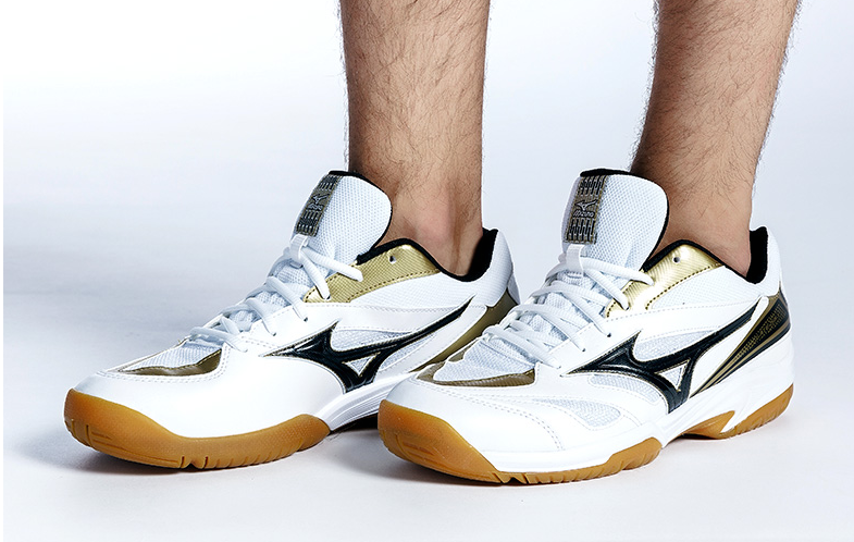 为什么要买羽毛球鞋?看完这篇文章你就知道了 为什么要买羽毛球鞋?看完这篇文章你就知道了