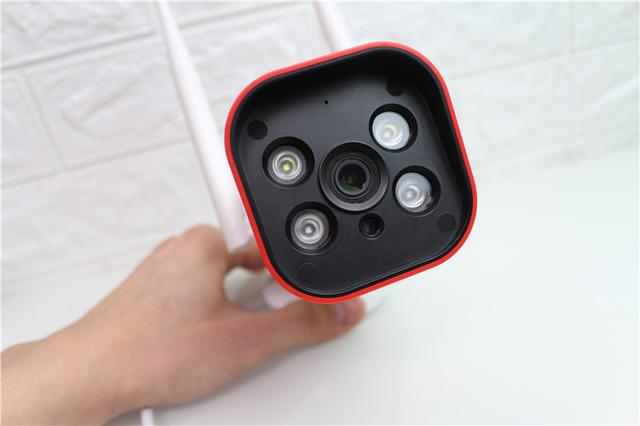 小区邻居家进了贼,吓得我抓紧安装了个360户外摄像头看家护院 小区邻居家进了贼,吓得我抓紧安装了个360户外摄像头看家护院