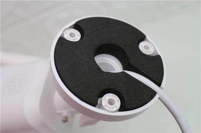 小区邻居家进了贼,吓得我抓紧安装了个360户外摄像头看家护院 小区邻居家进了贼,吓得我抓紧安装了个360户外摄像头看家护院