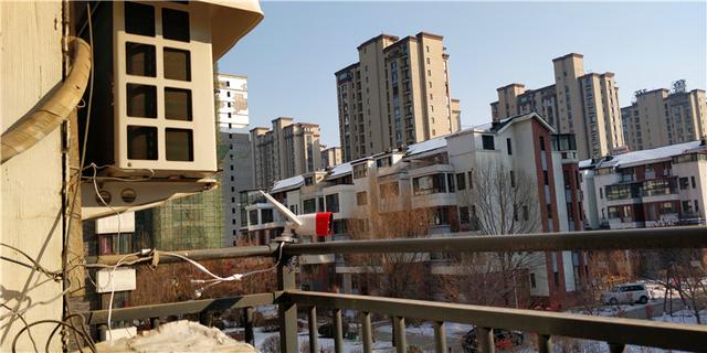 小区邻居家进了贼,吓得我抓紧安装了个360户外摄像头看家护院 小区邻居家进了贼,吓得我抓紧安装了个360户外摄像头看家护院