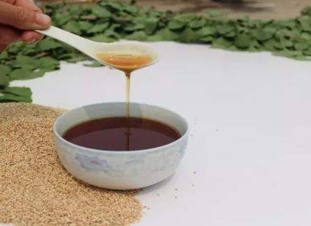 芝麻油还有药用功效 快来了解一下 芝麻油还有药用功效 快来了解一下