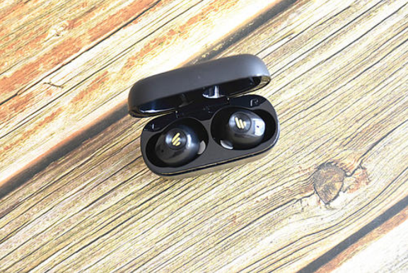 新老品牌之争,xisem西圣战神Ares和漫步者 TWS2对比,国产骄傲 新老品牌之争,xisem西圣战神Ares和漫步者 TWS2对比,国产骄傲