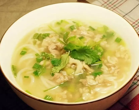 几种热汤米线的做法,好吃又方便 几种热汤米线的做法,好吃又方便