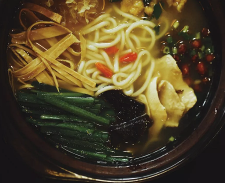 种类繁多的云南米线,让每个人魂牵梦绕 种类繁多的云南米线,让每个人魂牵梦绕