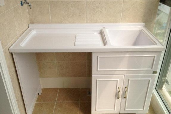 安装阳台洗衣机柜应注意什么?阳台洗衣机柜定制、砖砌那个好 安装阳台洗衣机柜应注意什么?阳台洗衣机柜定制、砖砌那个好