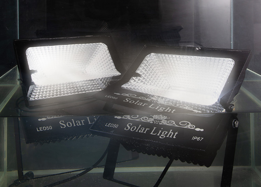 太阳能灯工作原理是什么?家用太阳能灯划算吗 太阳能灯工作原理是什么?家用太阳能灯划算吗