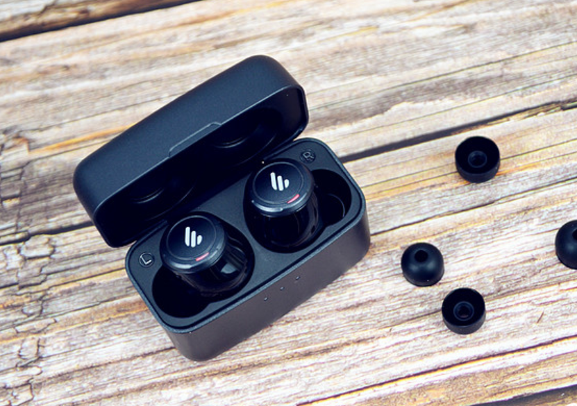 Xisem西圣战神Ares和漫步者TWS5对比,国产蓝牙耳机的骄傲 Xisem西圣战神Ares和漫步者TWS5对比,国产蓝牙耳机的骄傲