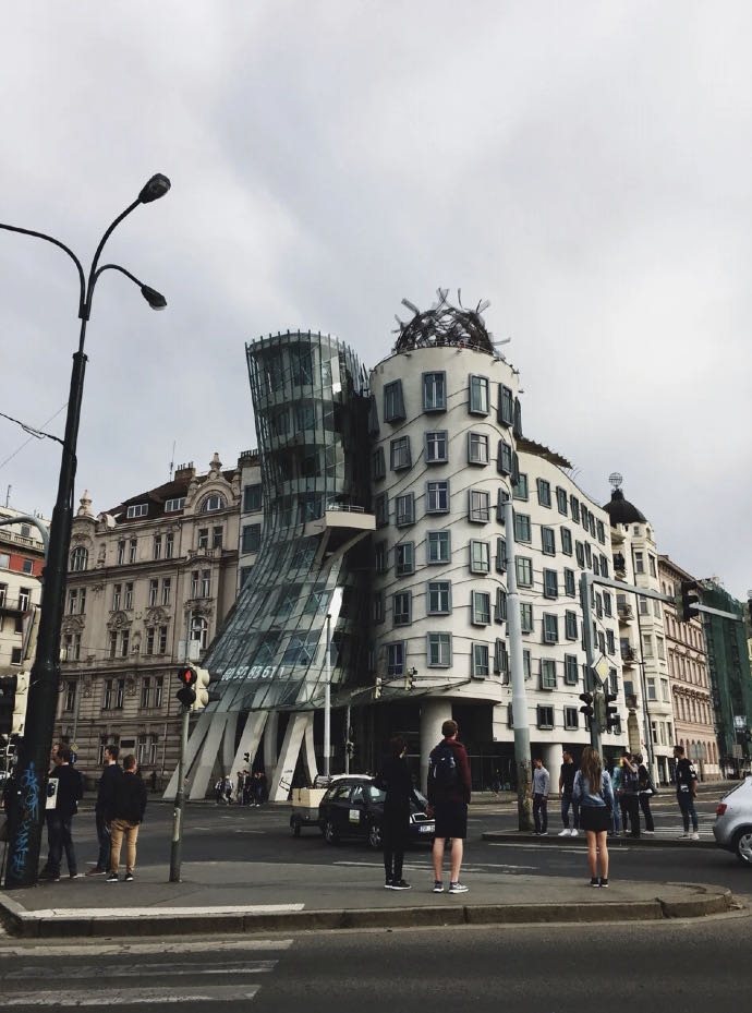 一个人的欧洲行|做一个像太阳一样的人,晒掉迷惘和彷徨 一个人的欧洲行|做一个像太阳一样的人,晒掉迷惘和彷徨