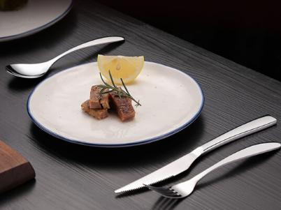 西餐刀叉:这些礼仪要知道 西餐刀叉:这些礼仪要知道