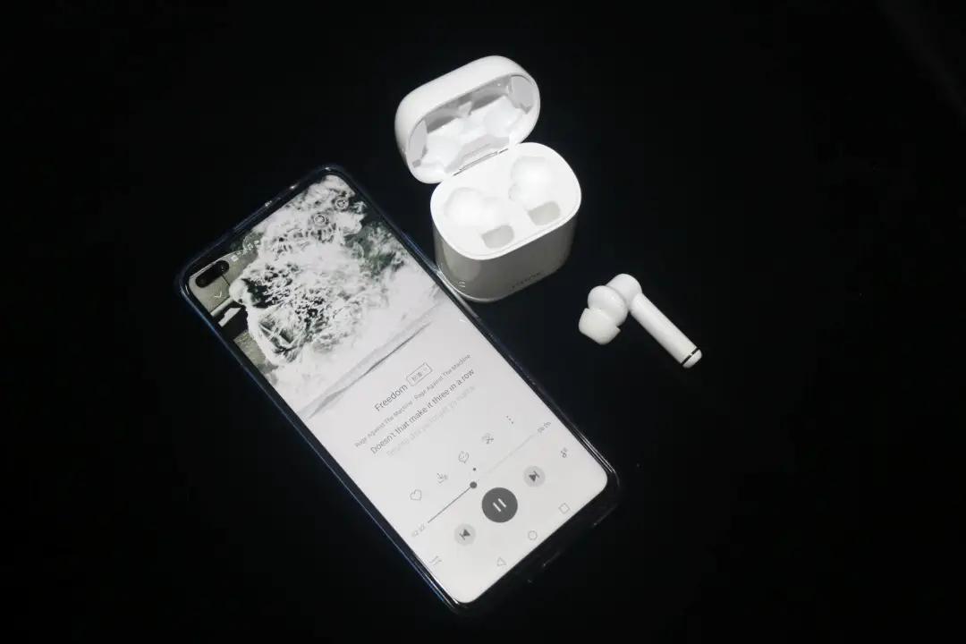 降噪黑科技，带来全新的入迷式音乐体验