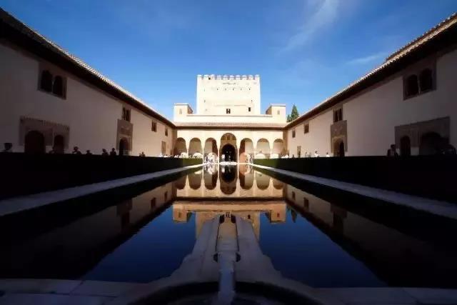 一个人的欧洲行|做一个像太阳一样的人,晒掉迷惘和彷徨 一个人的欧洲行|做一个像太阳一样的人,晒掉迷惘和彷徨