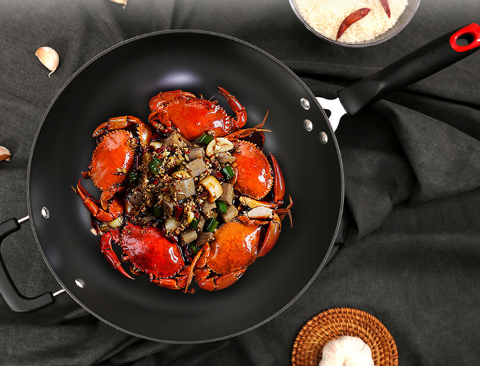 用铁锅的好处 铁锅生锈怎么处理 用铁锅的好处 铁锅生锈怎么处理