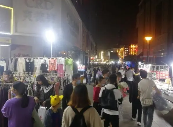 一个让你不用逛地摊也能买到好多好东西的产品