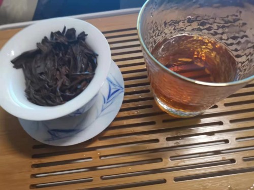 不伦不类的红茶 