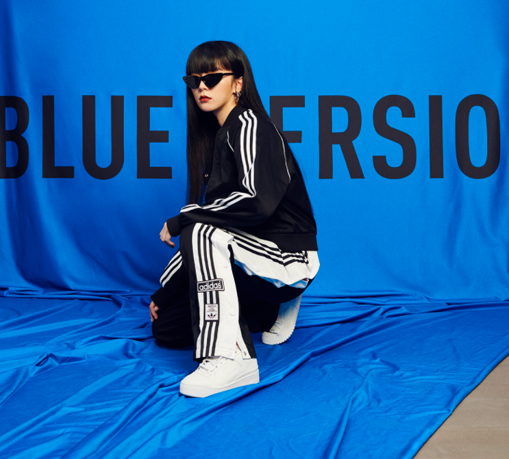 adidas Originals 推出首个 Blue Version 系列，向蓝色致敬