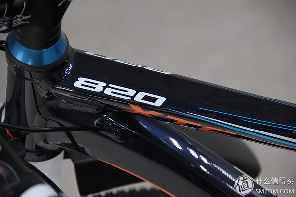 冬天骑行常用装备:捷安特 XTC820、喇叭、手套、眼镜 冬天骑行常用装备:捷安特 XTC820、喇叭、手套、眼镜