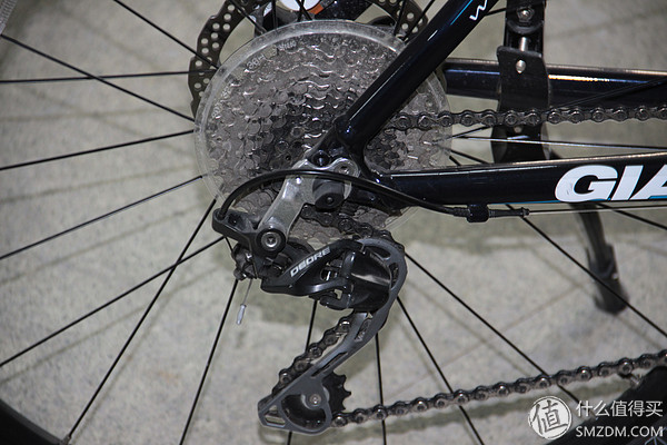 冬天骑行常用装备:捷安特 XTC820、喇叭、手套、眼镜 冬天骑行常用装备:捷安特 XTC820、喇叭、手套、眼镜